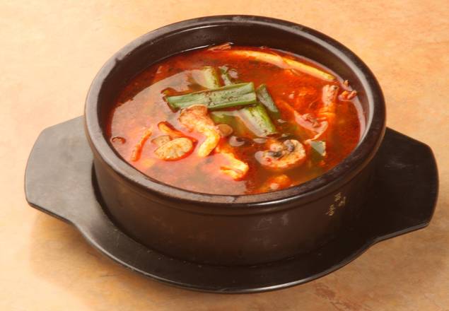 49. 육개장 Spicy Beef Stew 細絲牛肉湯